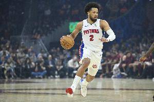 第二节略回暖！坎宁安上半场16投5中拿到11分5助 首节仅7中1